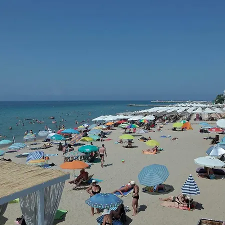 Fidgi * Nea Kallikrateia